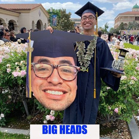 Heads & Face Fans - Big Fat Heads, Face Fans, Graduation CLASS OF 2022 HEADQUARTERS!